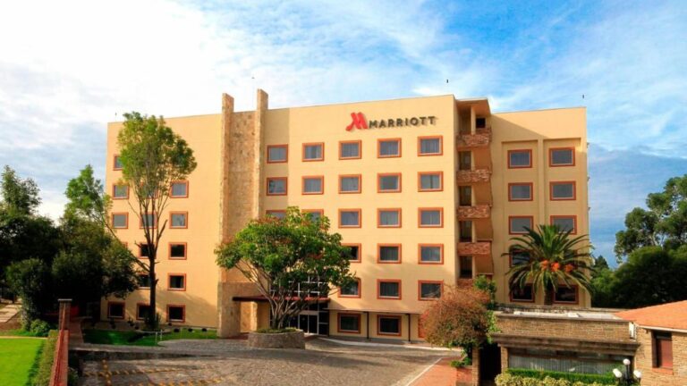 Entrada Marriott Puebla Hotel Meson del Angel